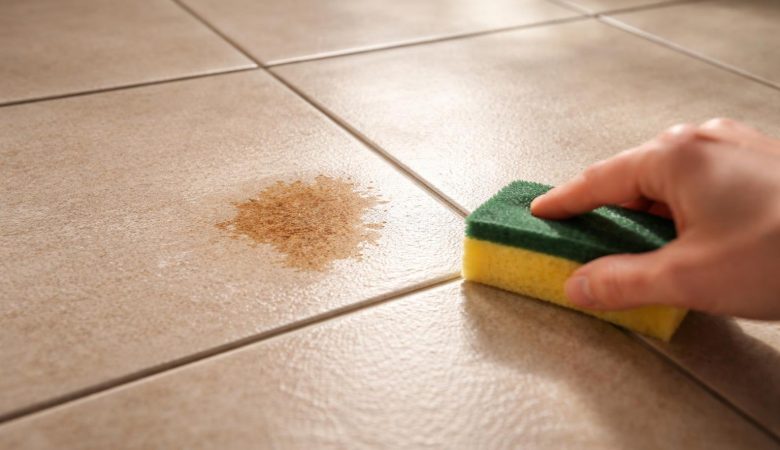 carrelage-tache-main-eponge
